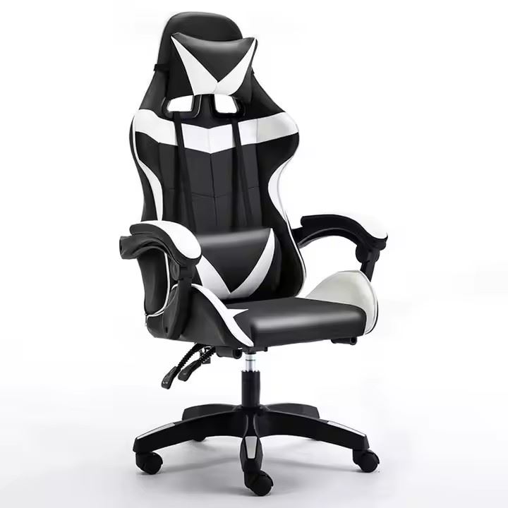 כיסא גיימרים איכותי דגם PRO7 עם שתי כריות תמיכה וגב גבוה בצבע אדום מתצוגה ועודפים